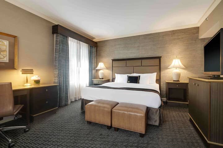 Room 4 of 22