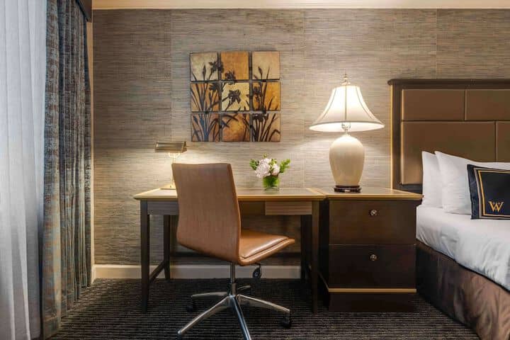 Room 3 of 22